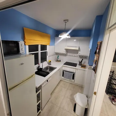 Next To Ajabo Pool & Ocean View Apartment *